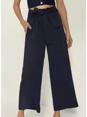 Aritzia Wilfred Paperbag Pant Cropped, Wide-leg Trousers Black - Size 10